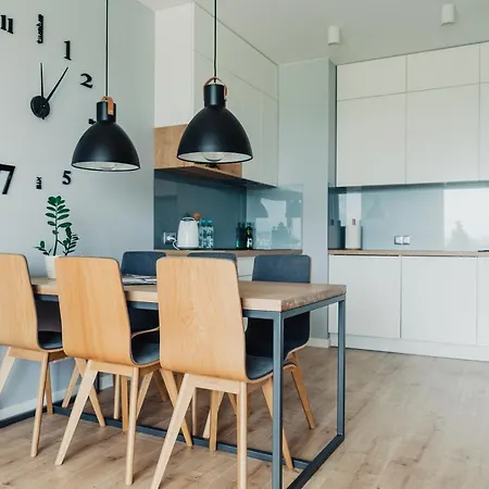 Silk - Netflix - Parking Apartment Szczecin